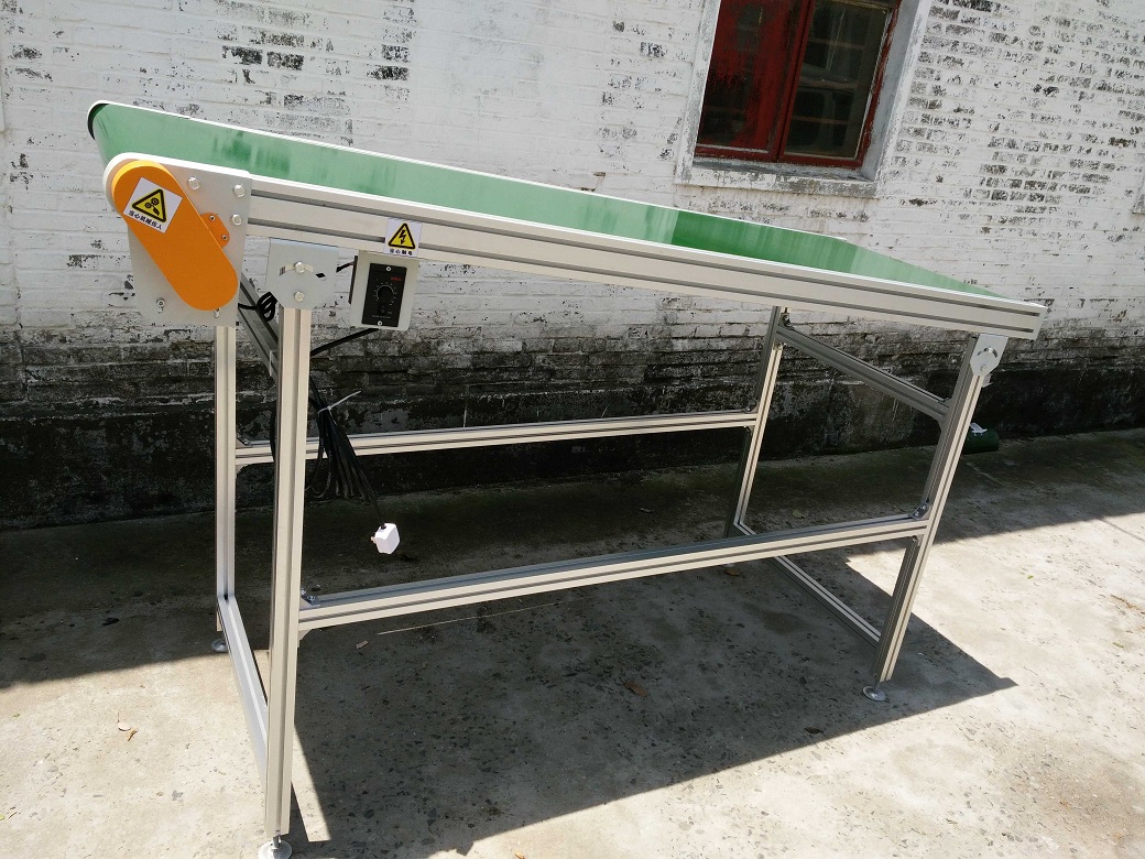 注塑接料输送机